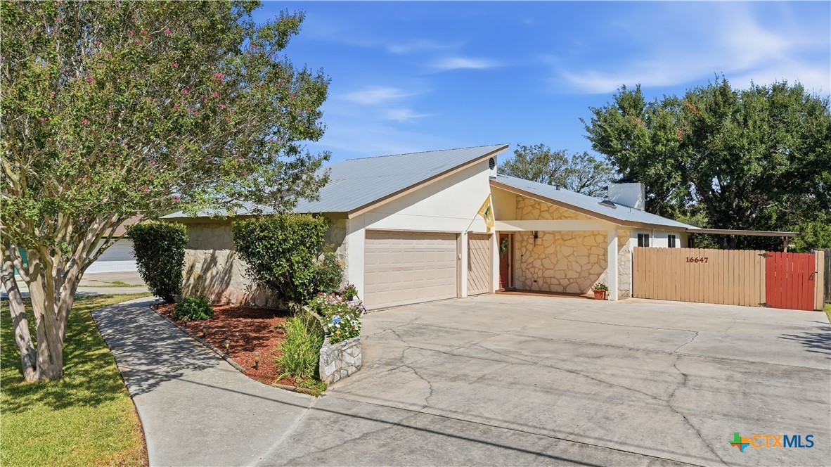 16647 FM 725 — photo