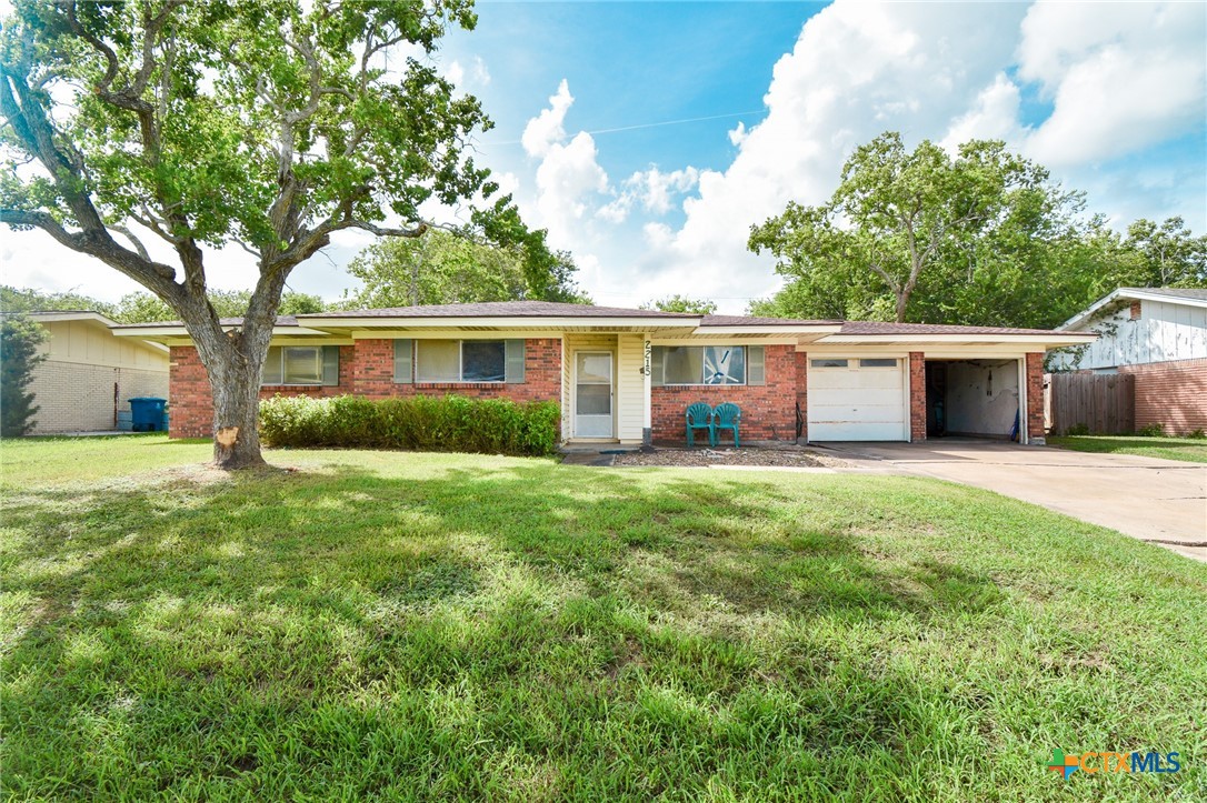 2215 Larry Drive — photo
