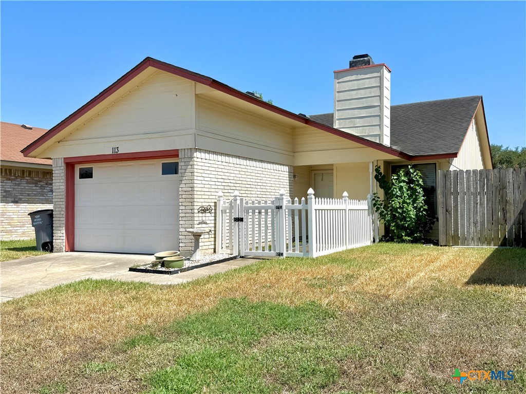 113 Rattan Drive — photo