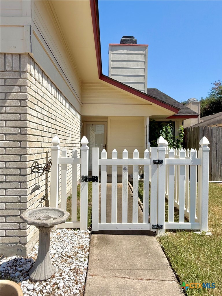 113 Rattan Drive, Victoria, TX 77901 — photo 2