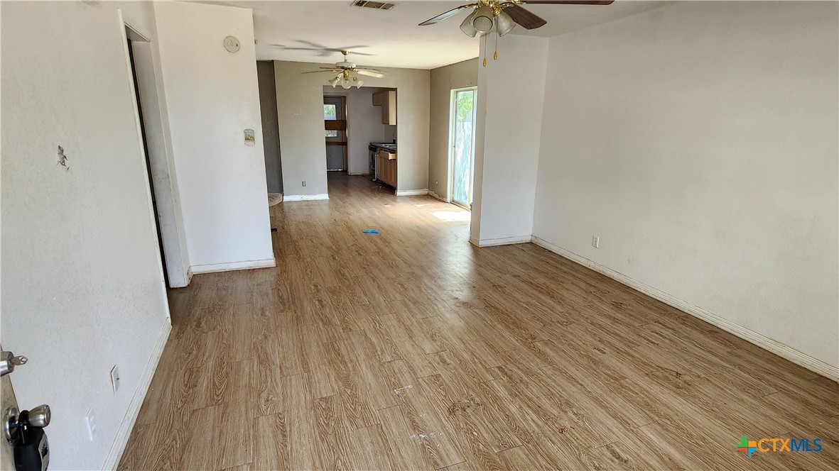 112 Goates Road, Troy, TX 76579 — photo 2