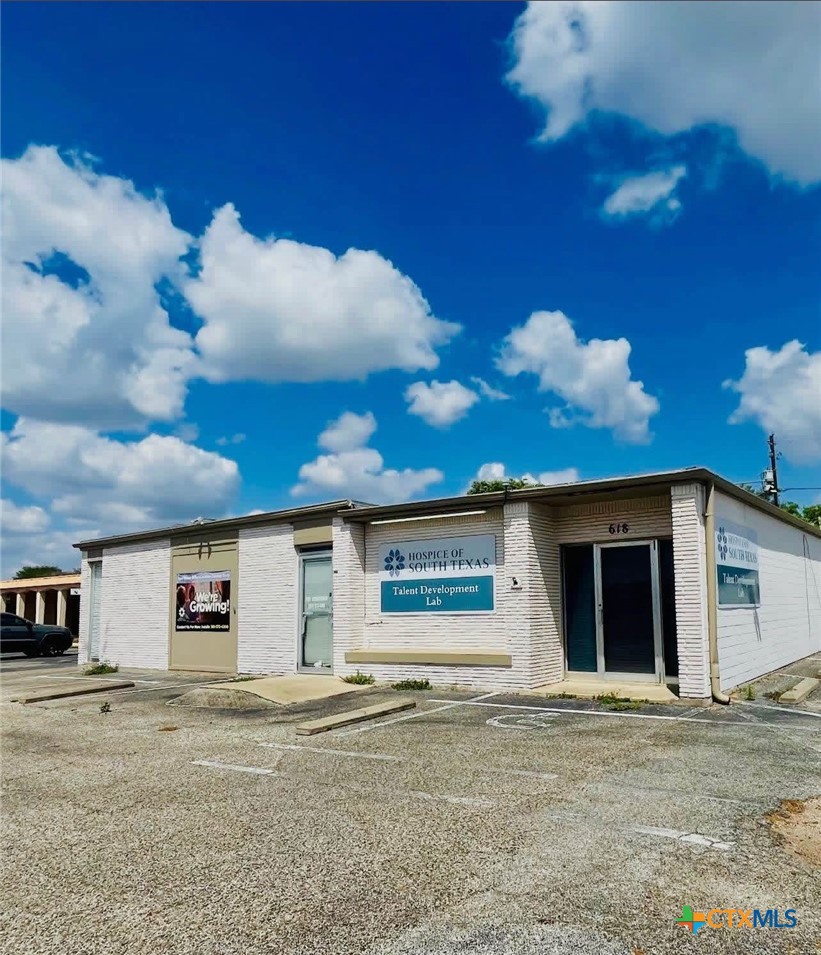 618 E Airline Road — photo
