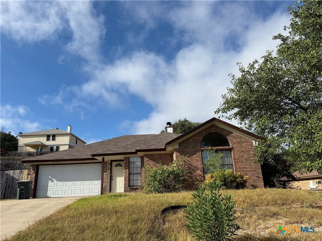 916 Whirlaway Drive — photo