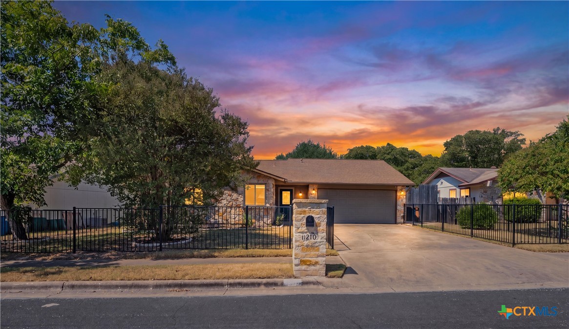 11210 Henge Drive — photo