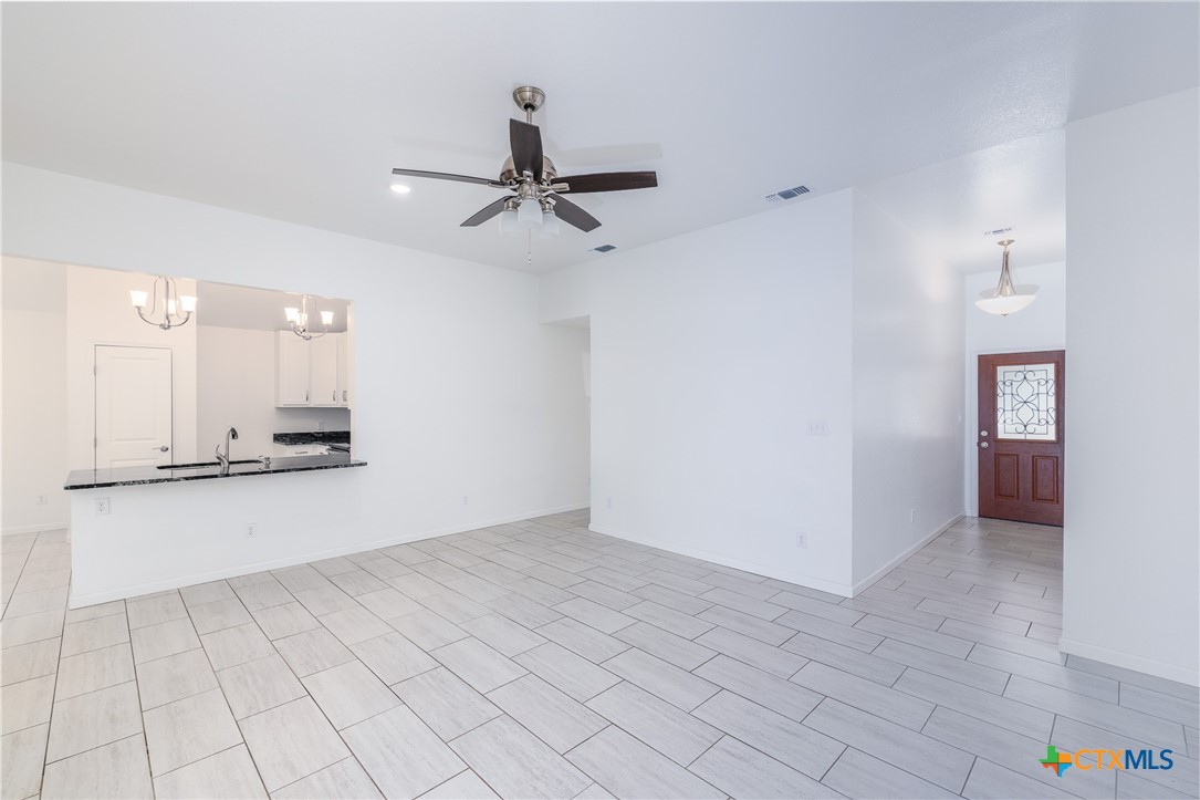 228 Plum Street, Luling, TX 78648 — photo 3