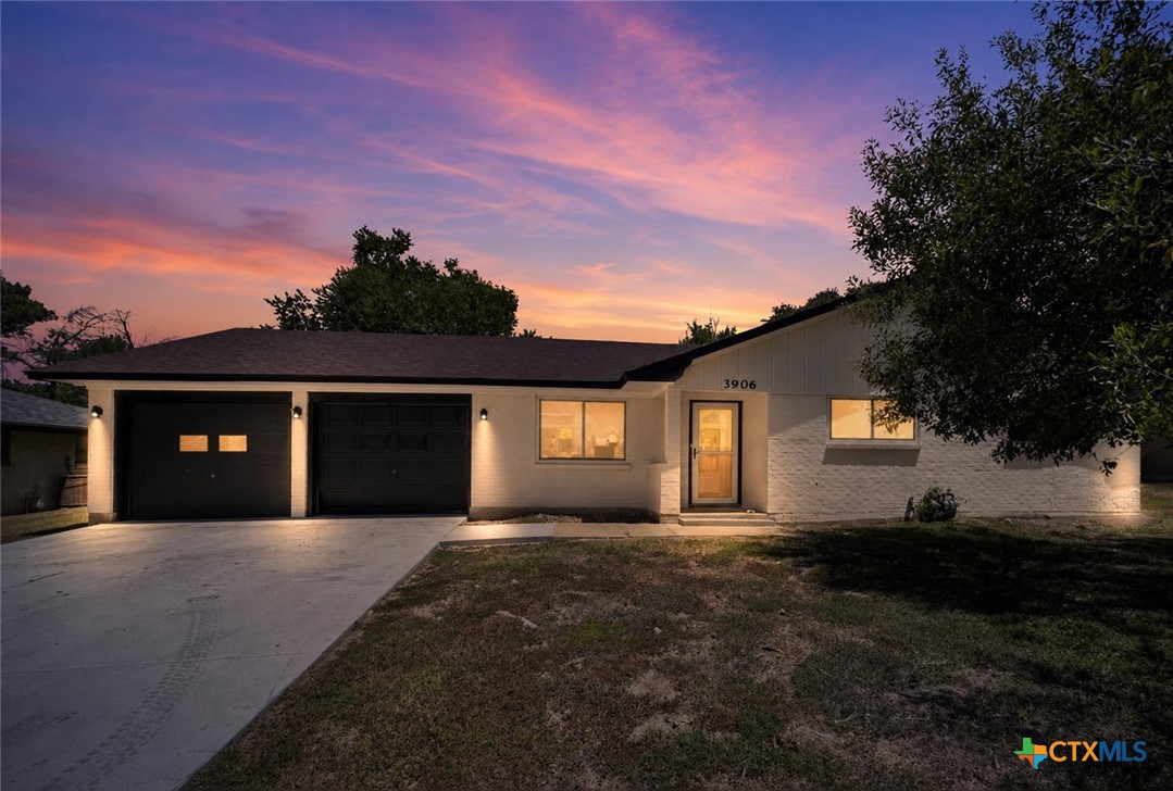 3906 Chisholm Trail — photo
