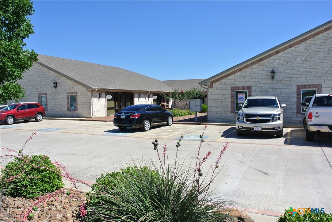 4003 W Stan Schlueter Loop 1 — photo