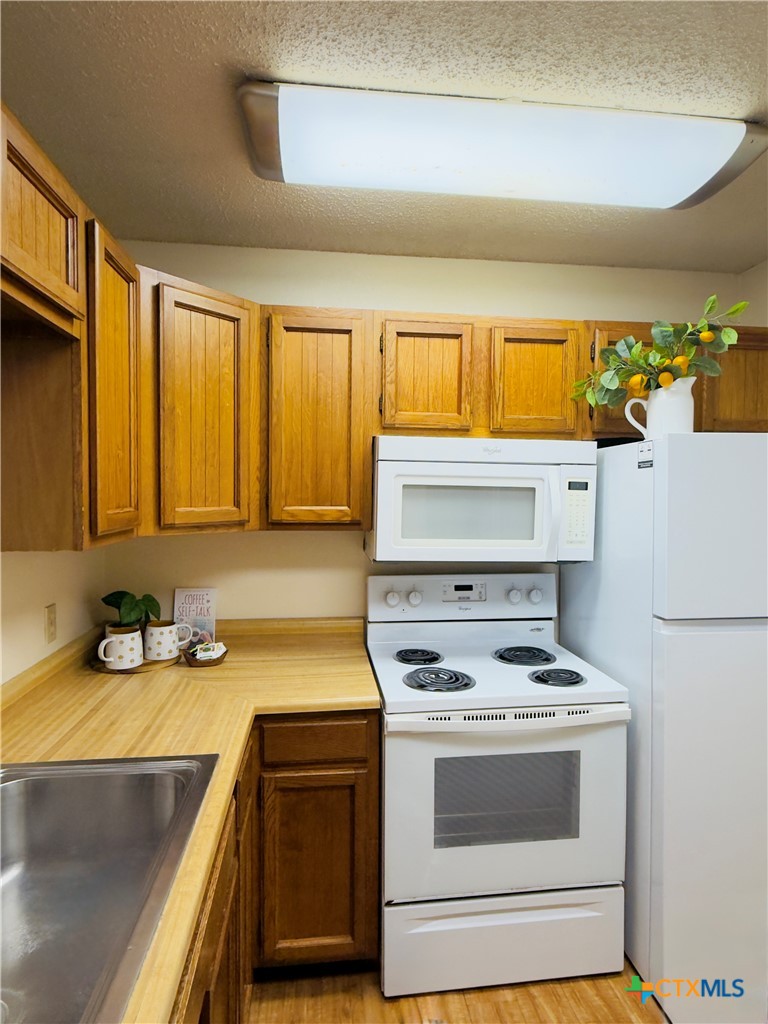 1624 Aquarena Springs Drive F147 — photo