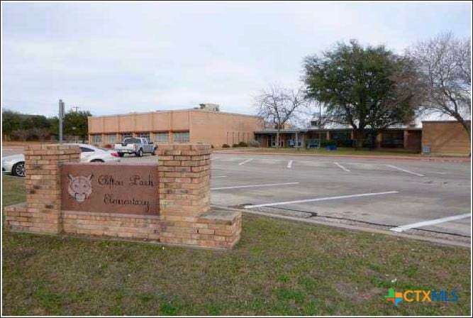 2200 Trimmier Road — photo