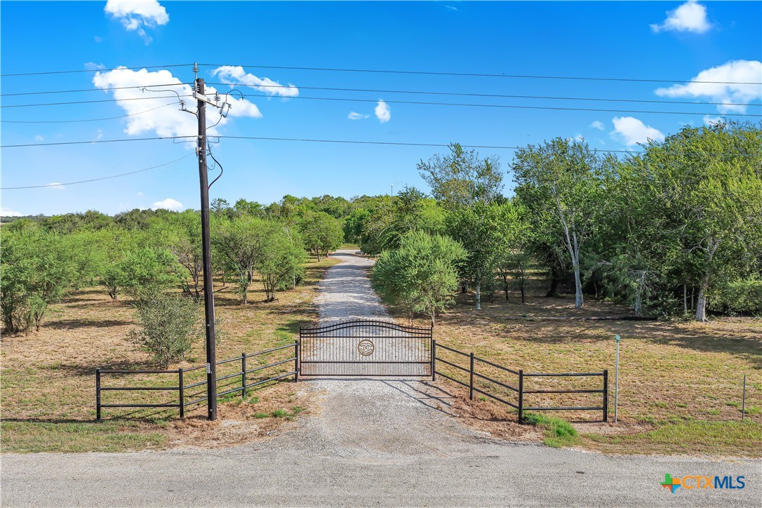 431 Jackson Road, Refugio, TX 78377 — photo 3