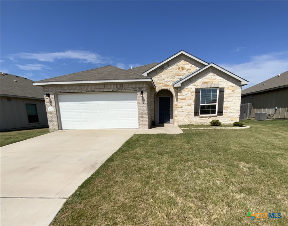 1110 Lakeway Crossing Drive — photo