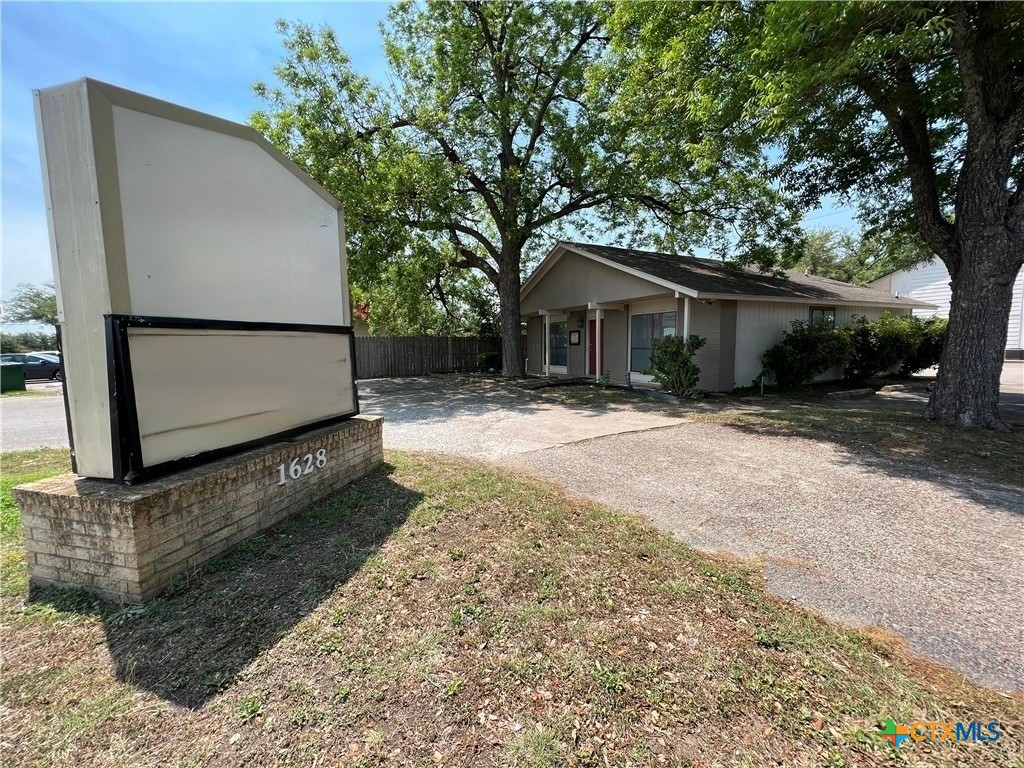 1628 Aquarena Springs Drive — photo