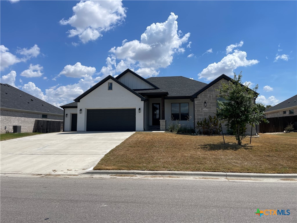 6111 Parma Lane — photo