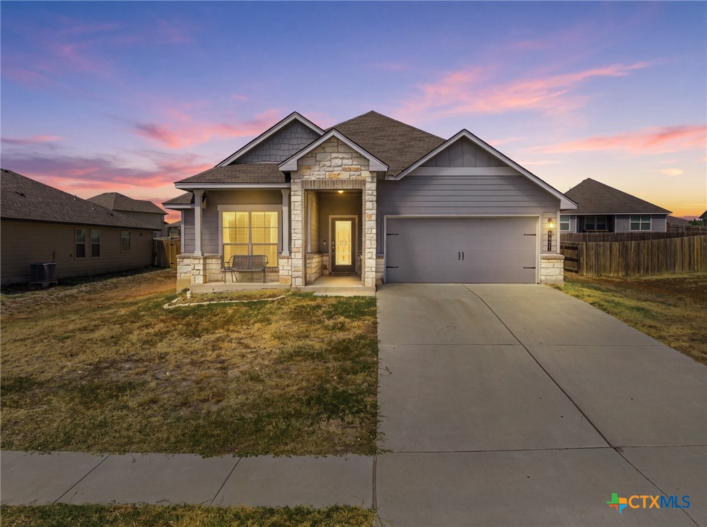 1821 Fall Creek Court — photo