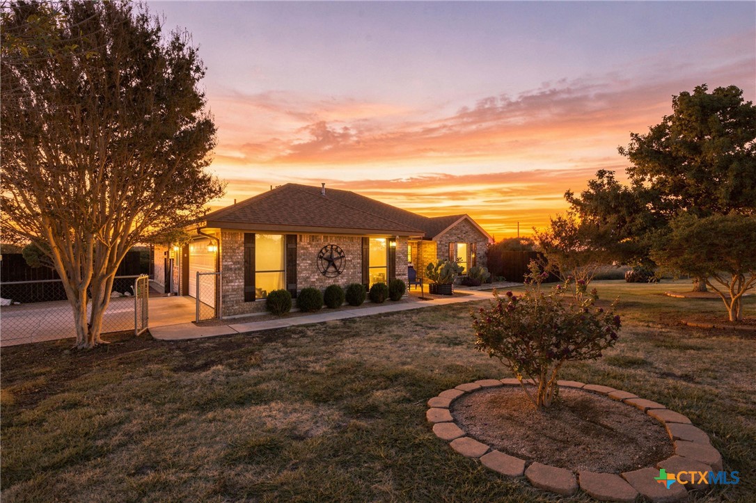 1015 Bluebonnet Drive — photo