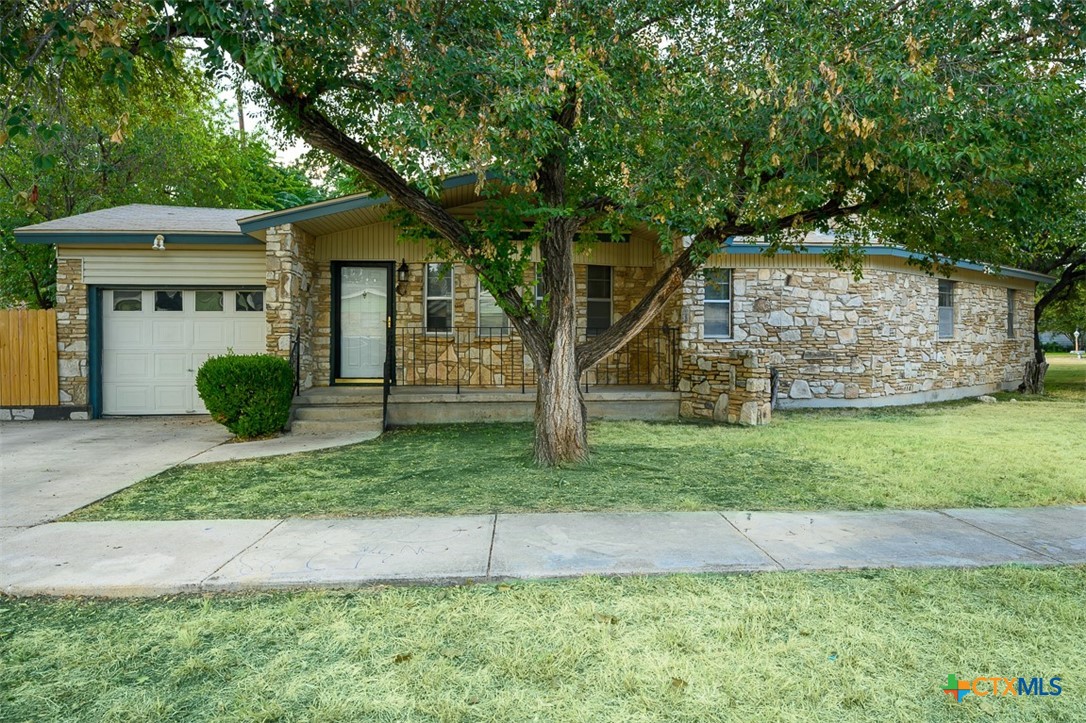 2602 Live Oak Drive — photo