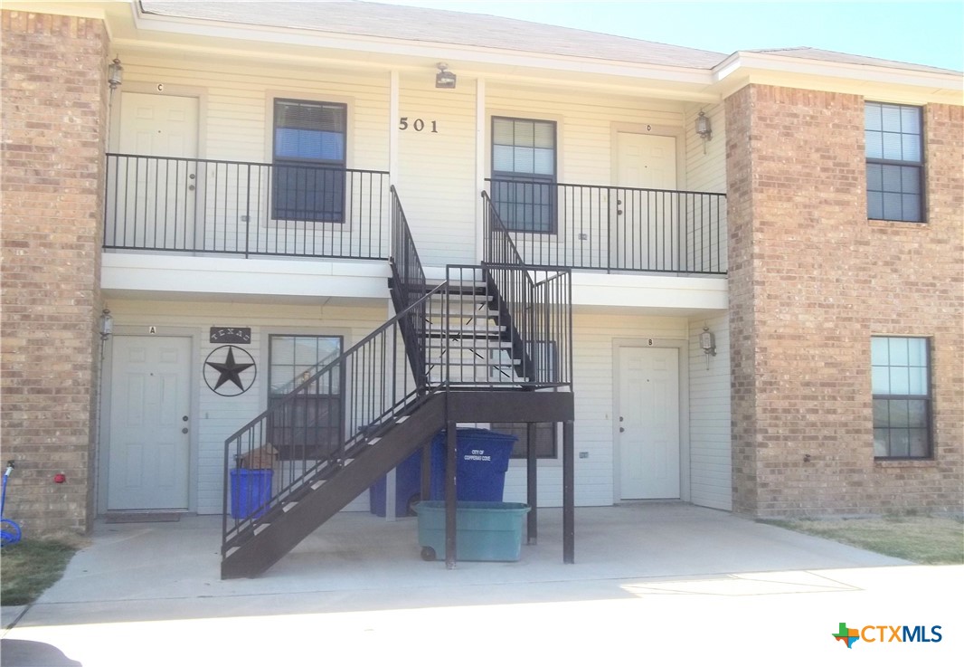 501 Bermuda D — photo