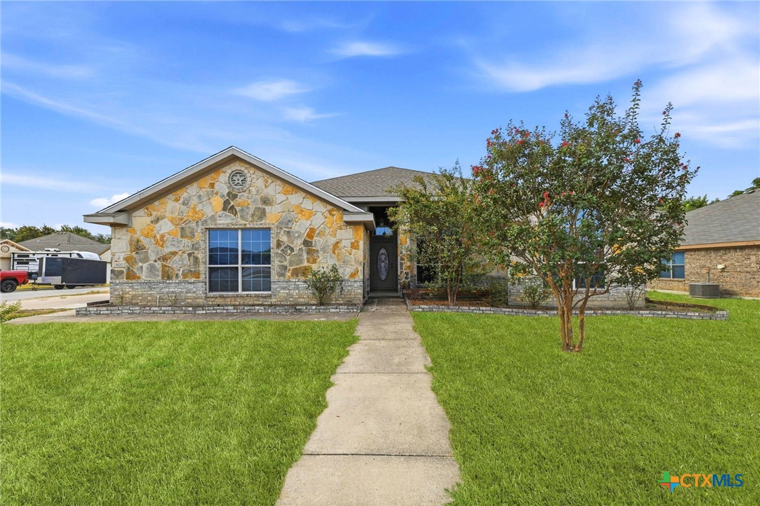 800 Cody James Drive — photo