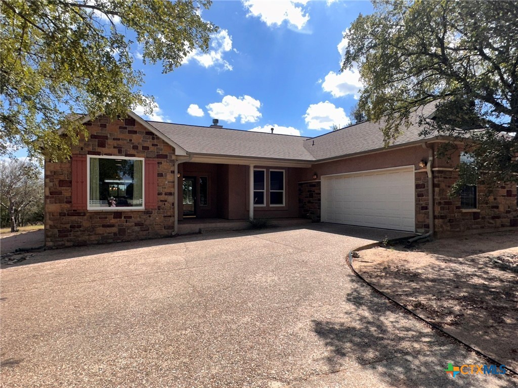 425 Crestwood Drive — photo