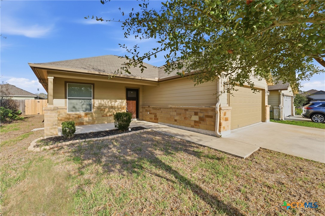 1306 Fern Court — photo