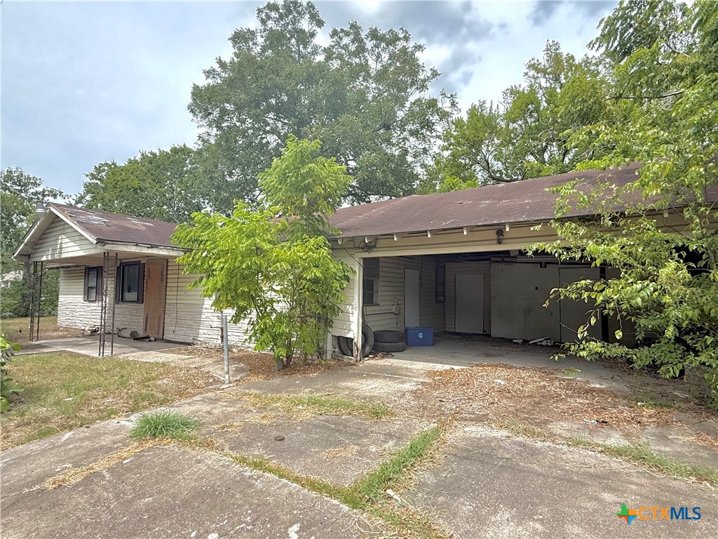 2501 Mumphord Street — photo