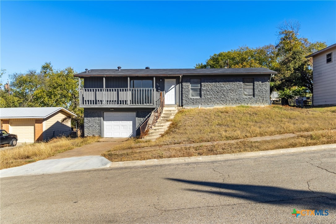 803 W Bryce Avenue — photo