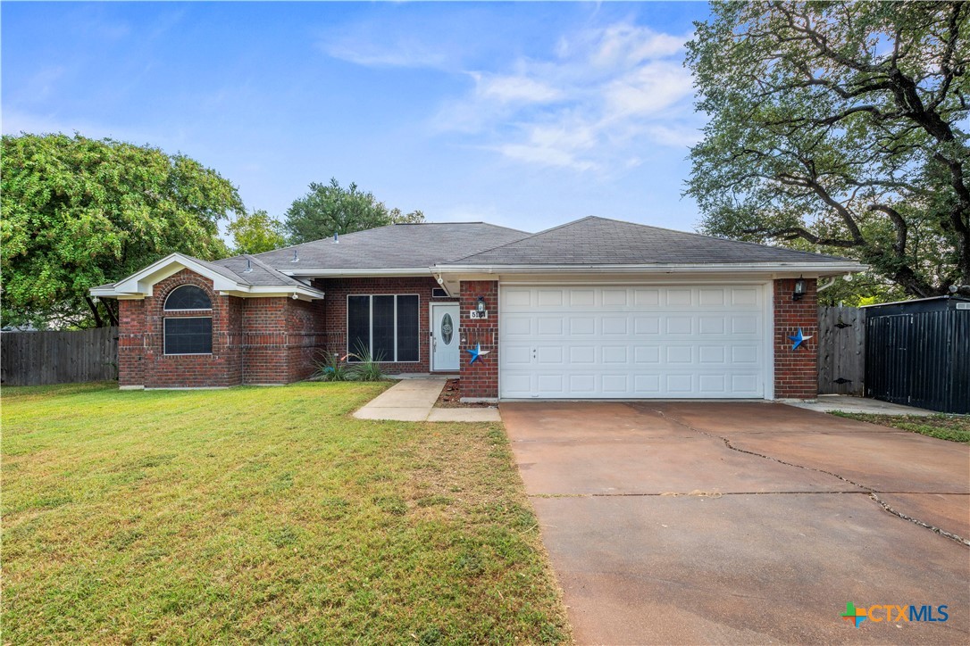 5104 Leaning Oak Drive — photo