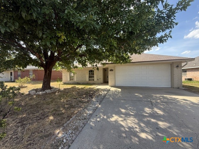 4409 Lori Drive — photo