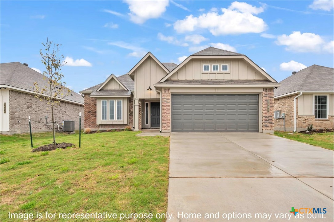 450 Pipe Creek Drive — photo