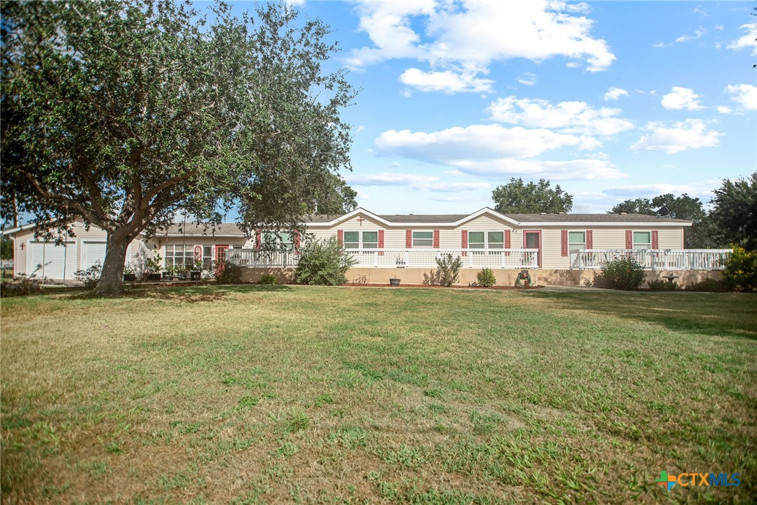 250 E 3rd Street, Bloomington, TX 77951 — photo 3