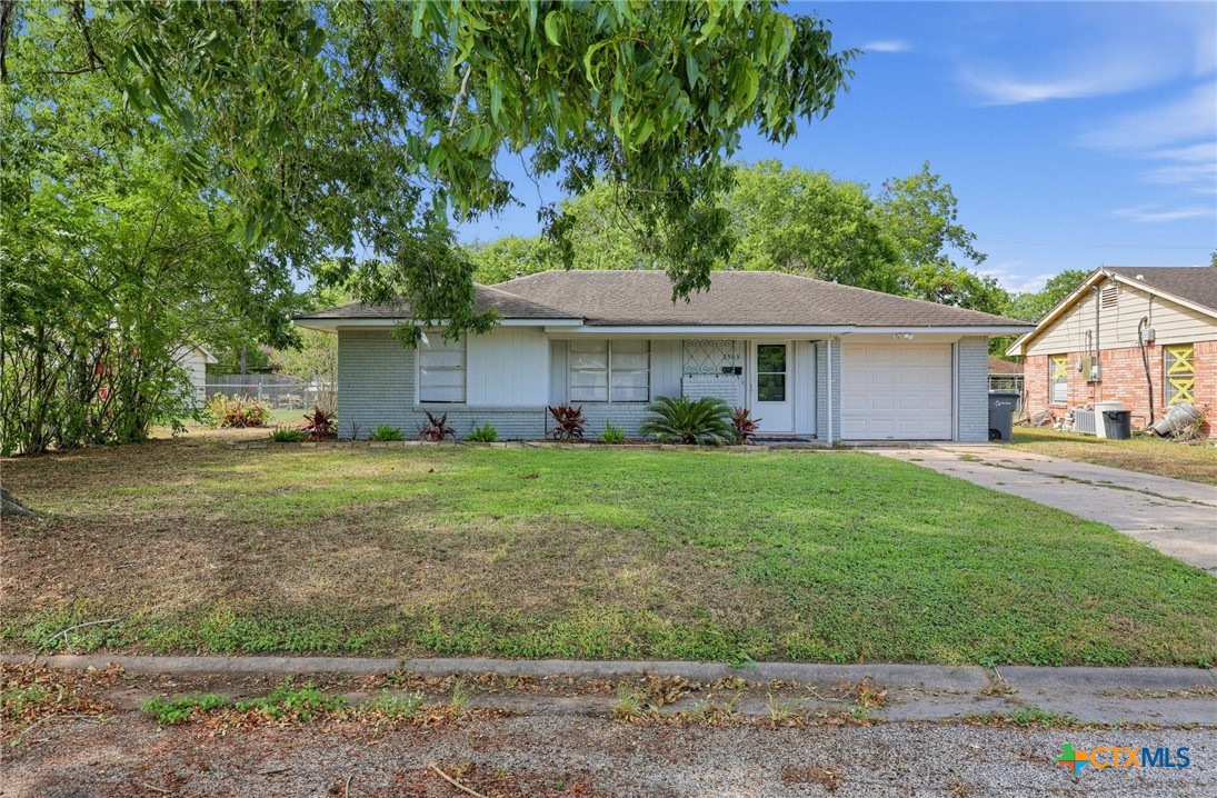 1503 Bexar Avenue — photo