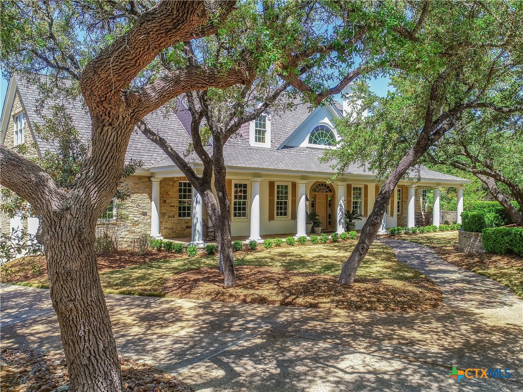 914 Moonlight Drive — photo