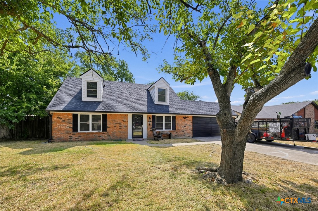521 Phoenix Drive — photo