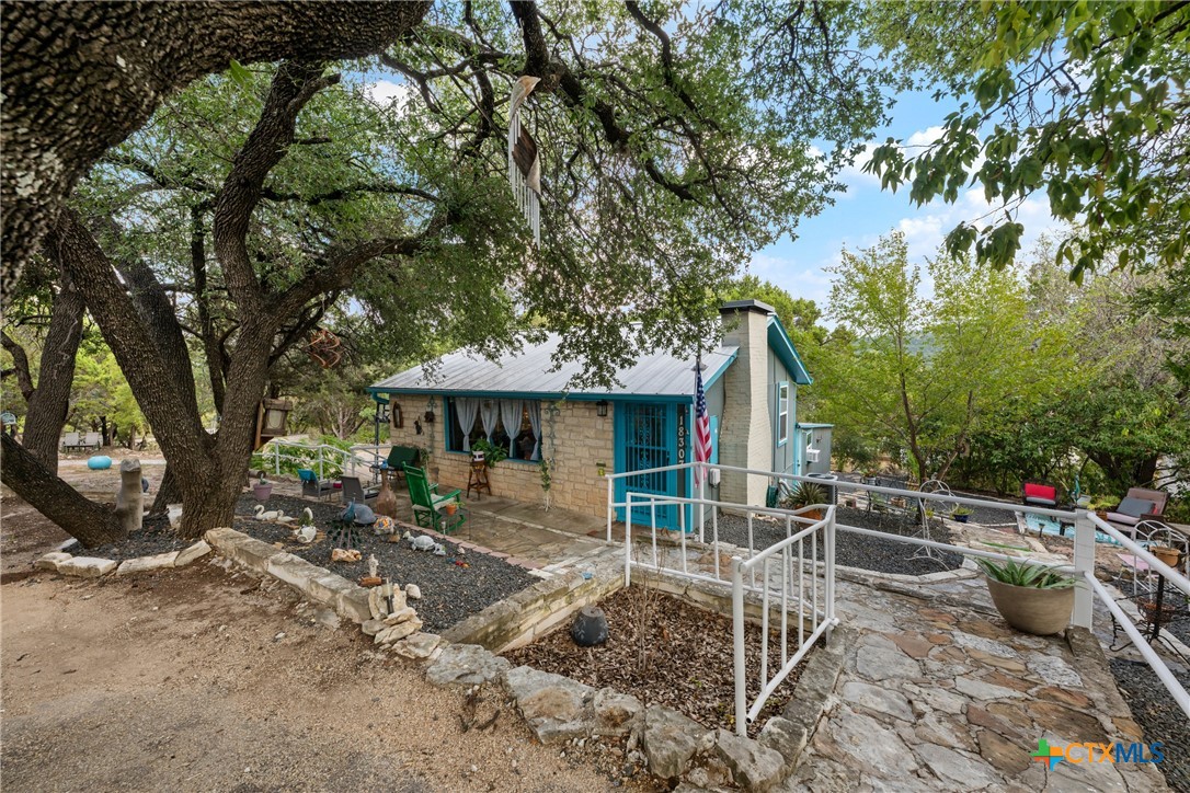 18307 E Lakeview Drive — photo
