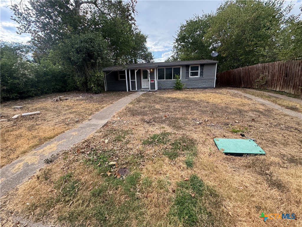 813 Evergreen Drive — photo