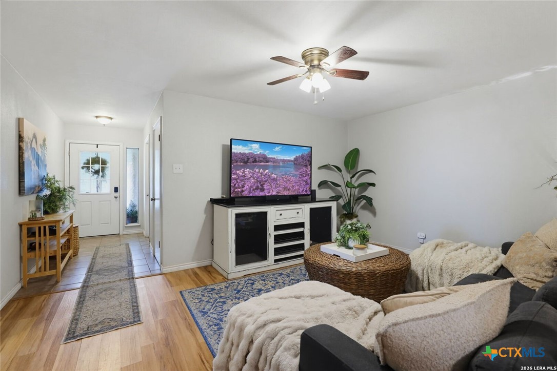 1502 Eichen Road, New Braunfels, TX 78130 — photo 2
