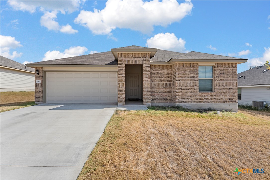 4904 Karen Green Drive — photo