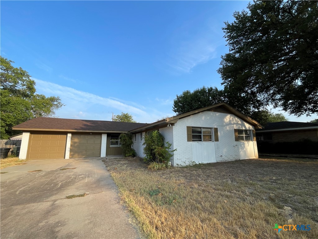 3310 Oakdale Drive — photo