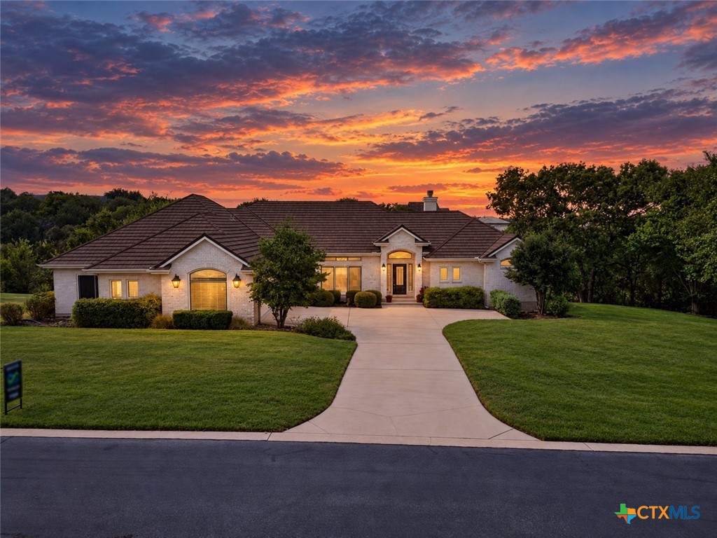 209 Overlook Court — photo