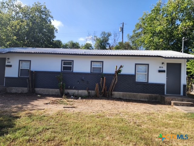 404 W Hallmark Avenue 404 — photo