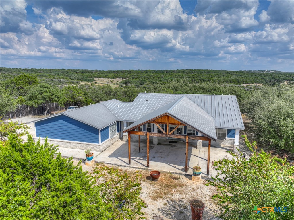 2131 FM 484 — photo
