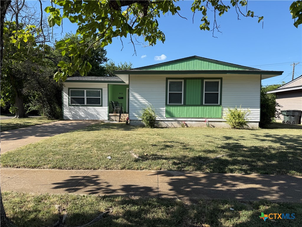 952 Fannin Loop — photo