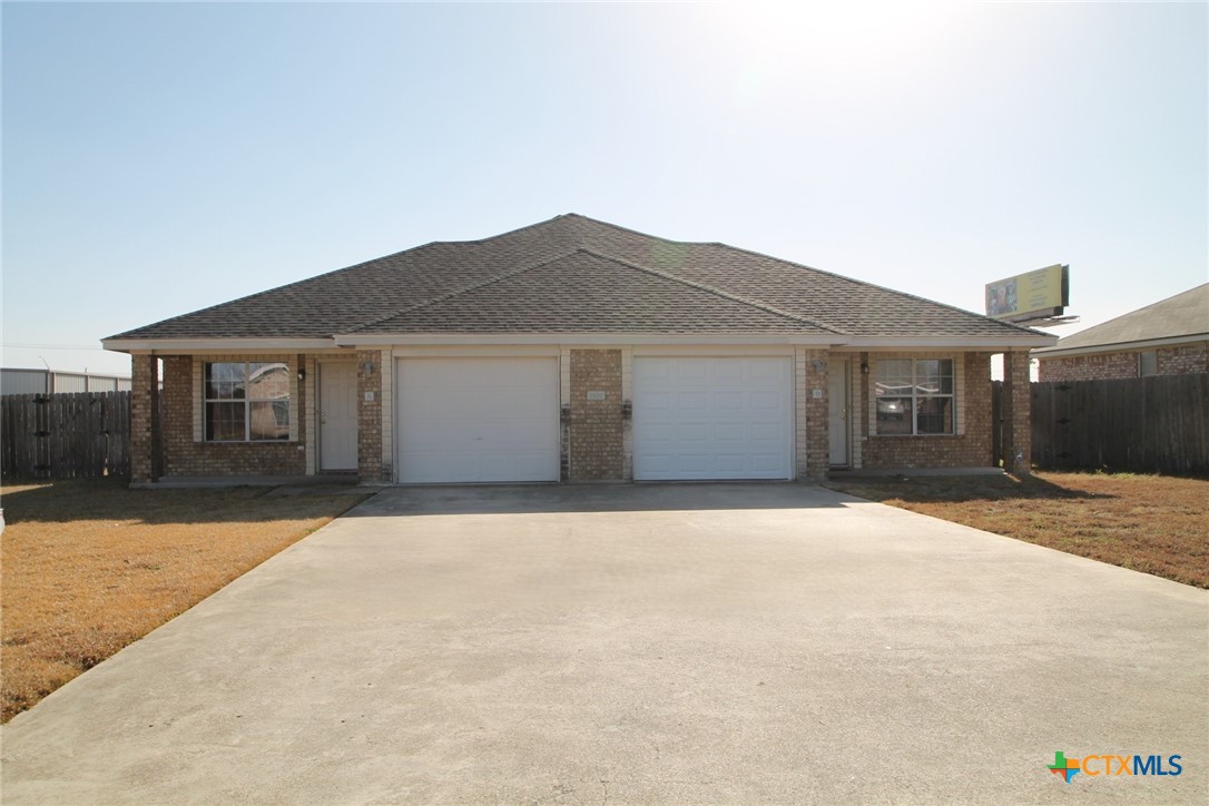 1502 Golden Eagle Court — photo