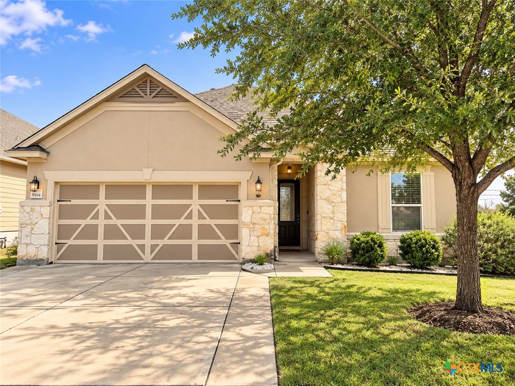 9104 Lonesome Oak Drive — photo