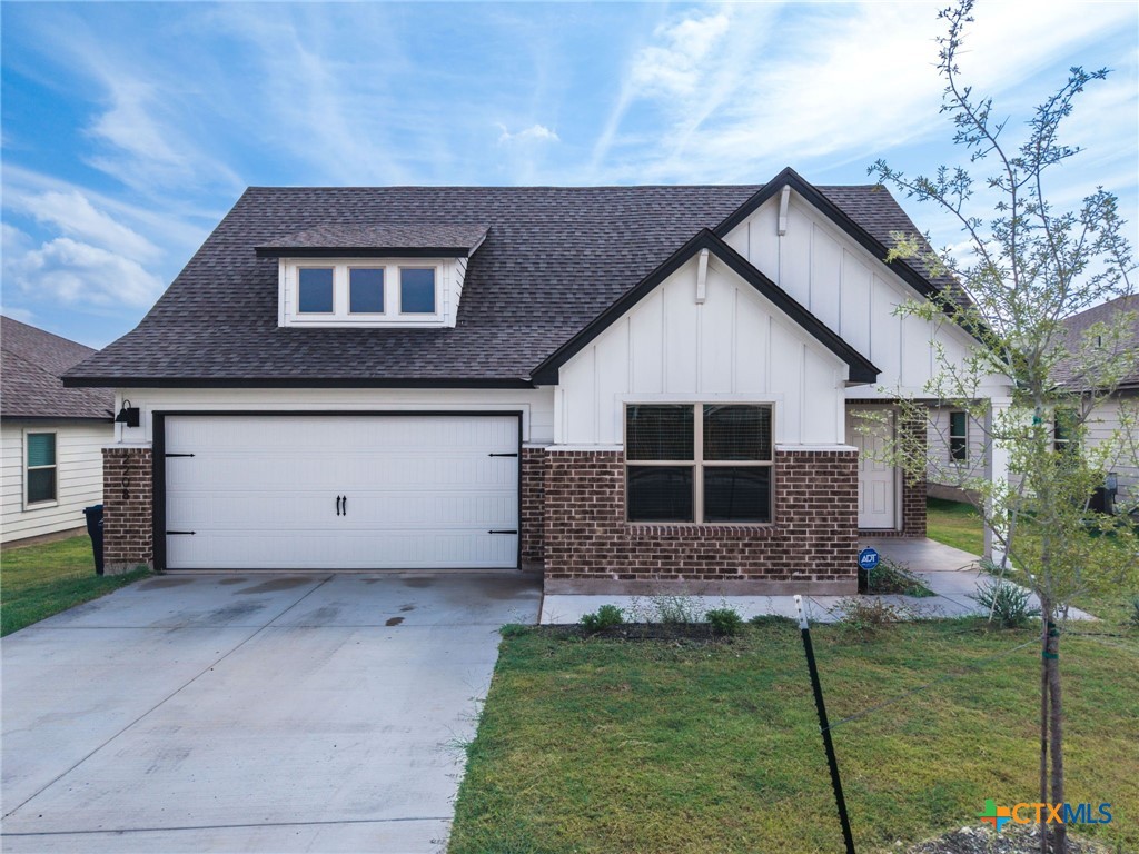 2208 Bee Creek Drive — photo