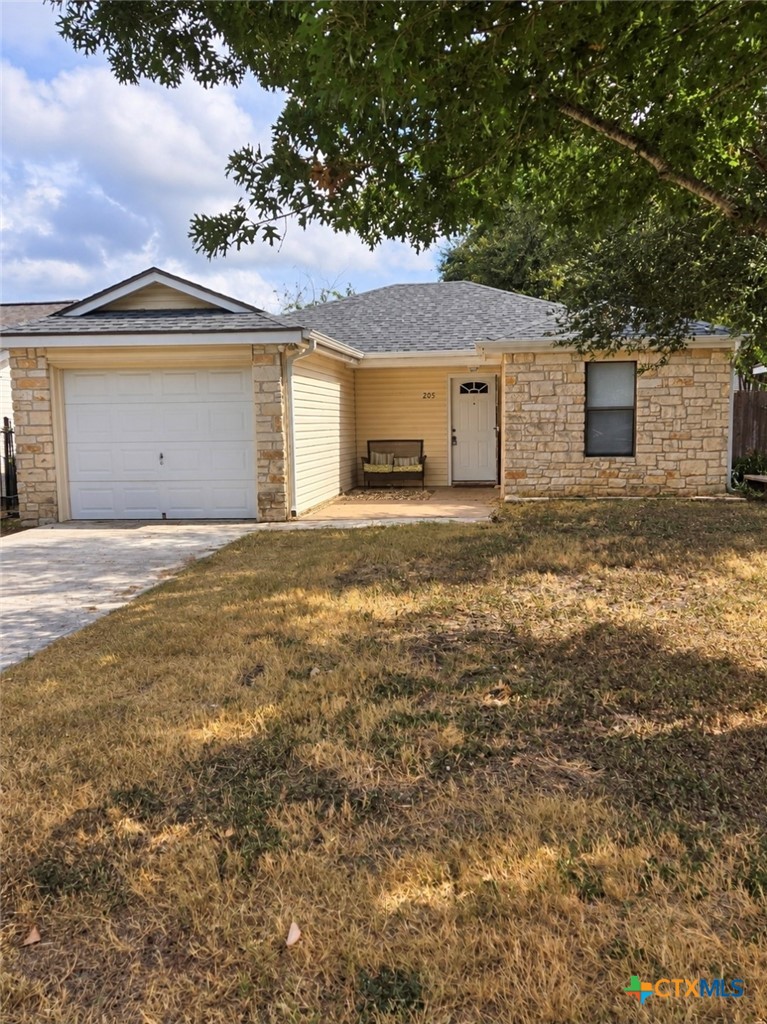 205 Carol Court — photo