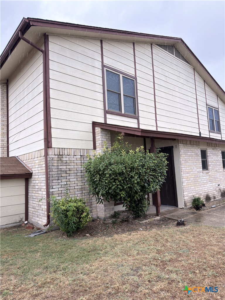 1310 Covey Lane D — photo