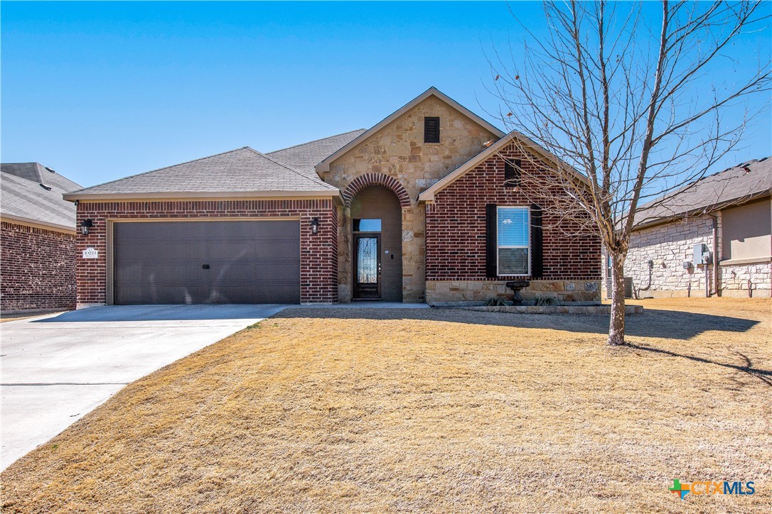 10223 Alamosa Lane — photo