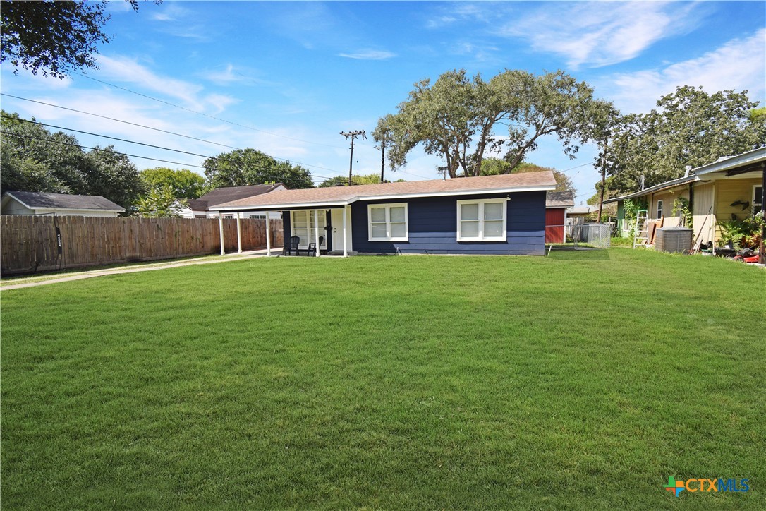 1621 Burkedale Drive — photo