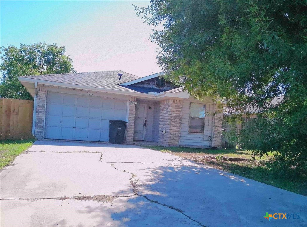 2212 Cimmaron Drive — photo